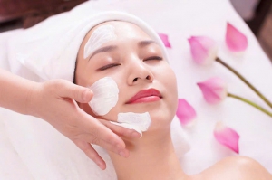 CHĂM SÓC DA MẶT VÀ TRỊ MỤN