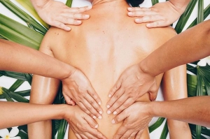 Six-hand massage